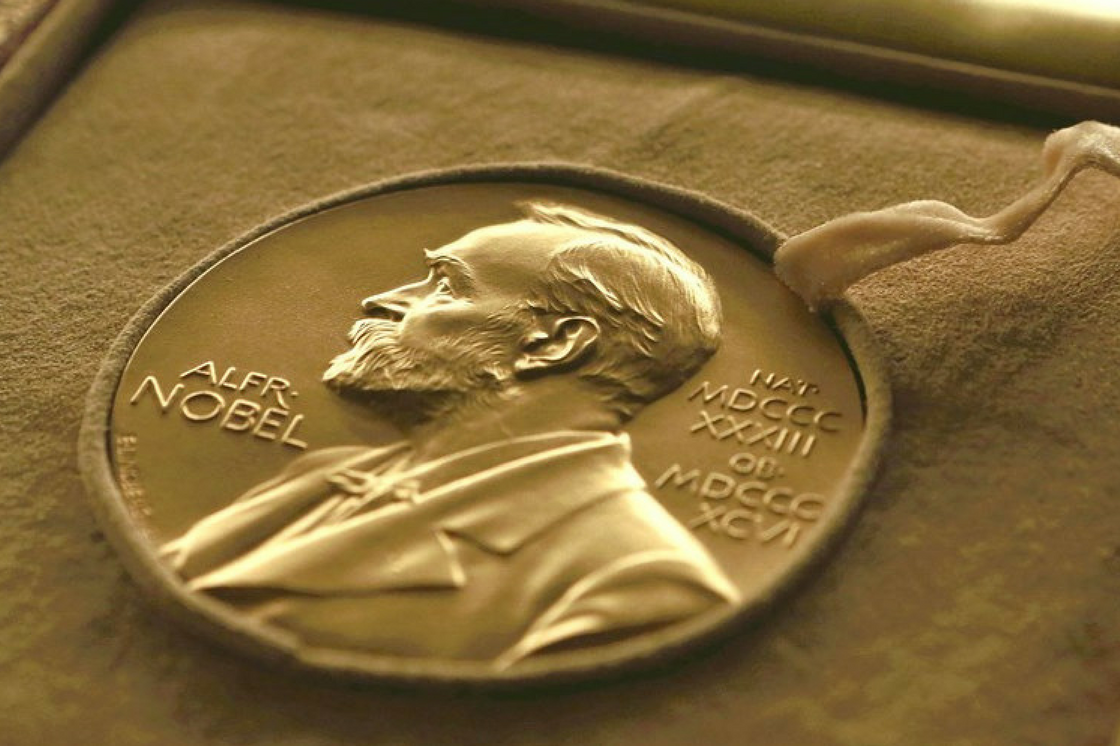 Olga Tokarczuk y Peter Handke ganan el Premio Nobel de Literatura para 2018 y 2019