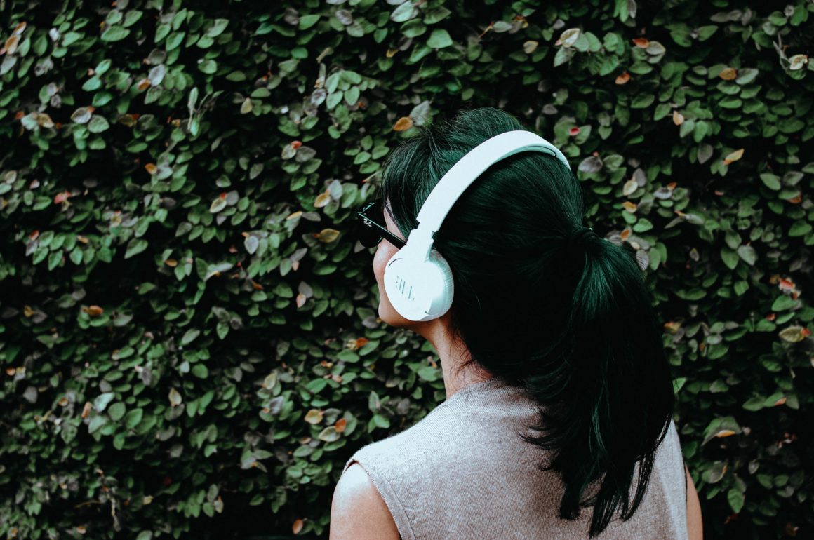 Increíbles beneficios de los audiolibros que todo amante de los libros debe saber