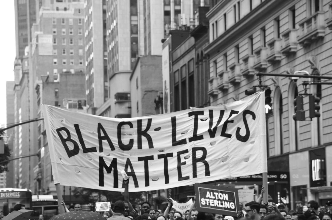 Libros sobre la raza que toda persona necesita leer